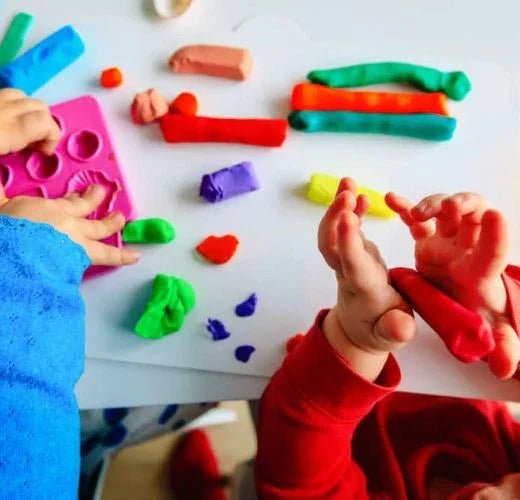 Simple Tips for Helping Toddlers Play Independently - NESTA TOYS