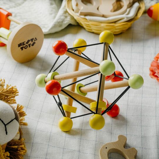 NESTA TOYS Skwish Baby Rattle & Teether – Wooden Montessori Toy for Babies
