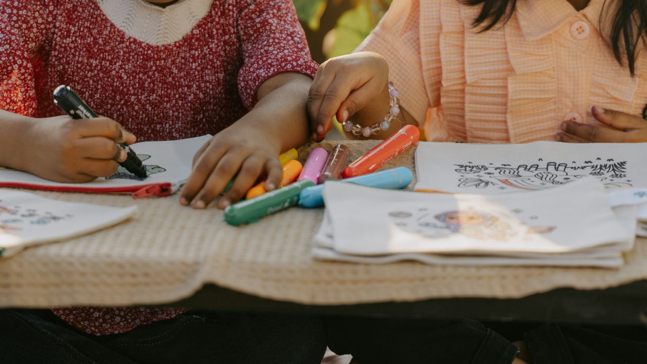 Why DIY Coloring Pouches Are a Great Arts & Crafts Activity for Kids - NESTA TOYS