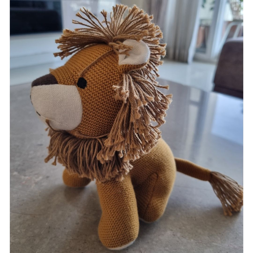 Leo the Lion | Knitted Cotton Animal Plush Toy for Kids