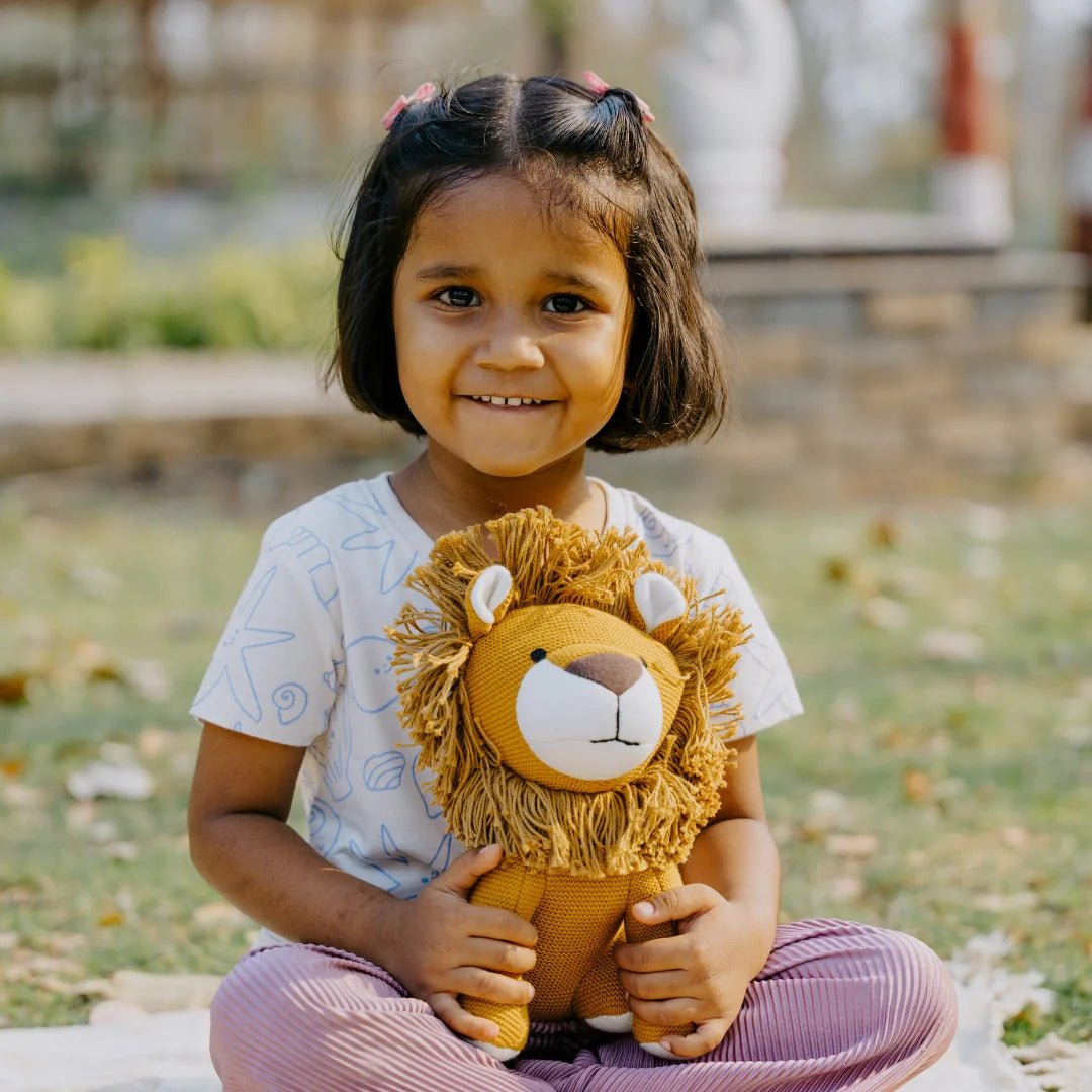 Leo the Lion | Knitted Cotton Animal Plush Toy for Kids - NESTA TOYS
