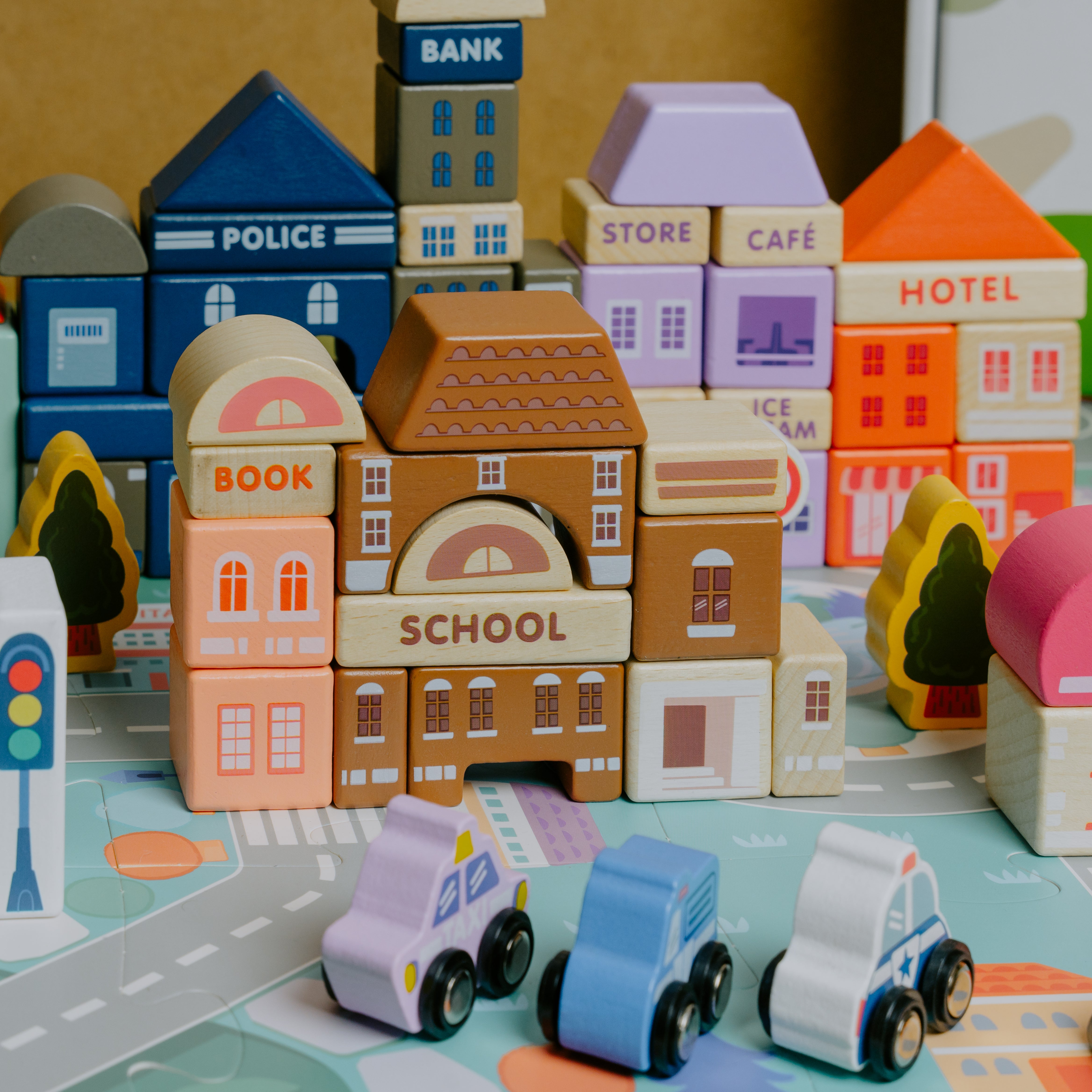 Wooden City Building Blocks Toy (115 Pieces)