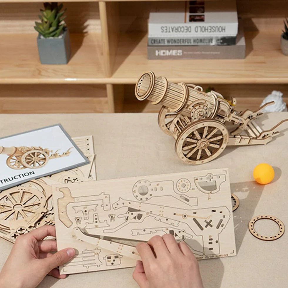 Medieval Wheeled Cannon (158 Pcs) - NESTA TOYS