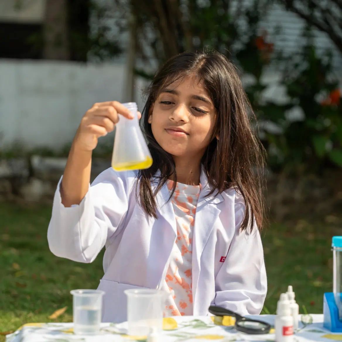 NESTA TOYS Junior Chemistry Lab Kit - Safe & Fun Science Experiments for Kids