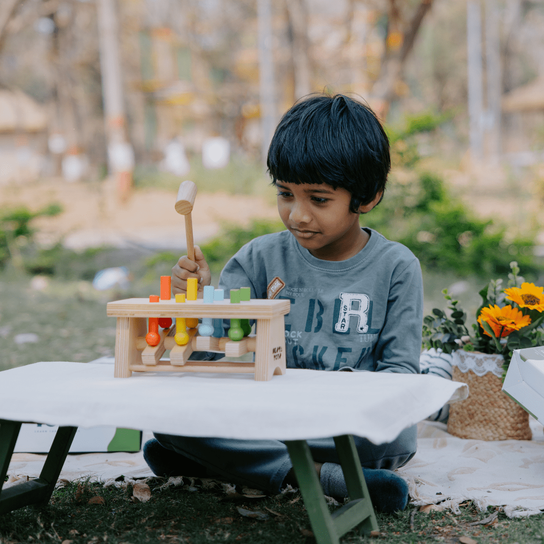 Pounding Bench Wooden Toy with Hammer - NESTA TOYS
