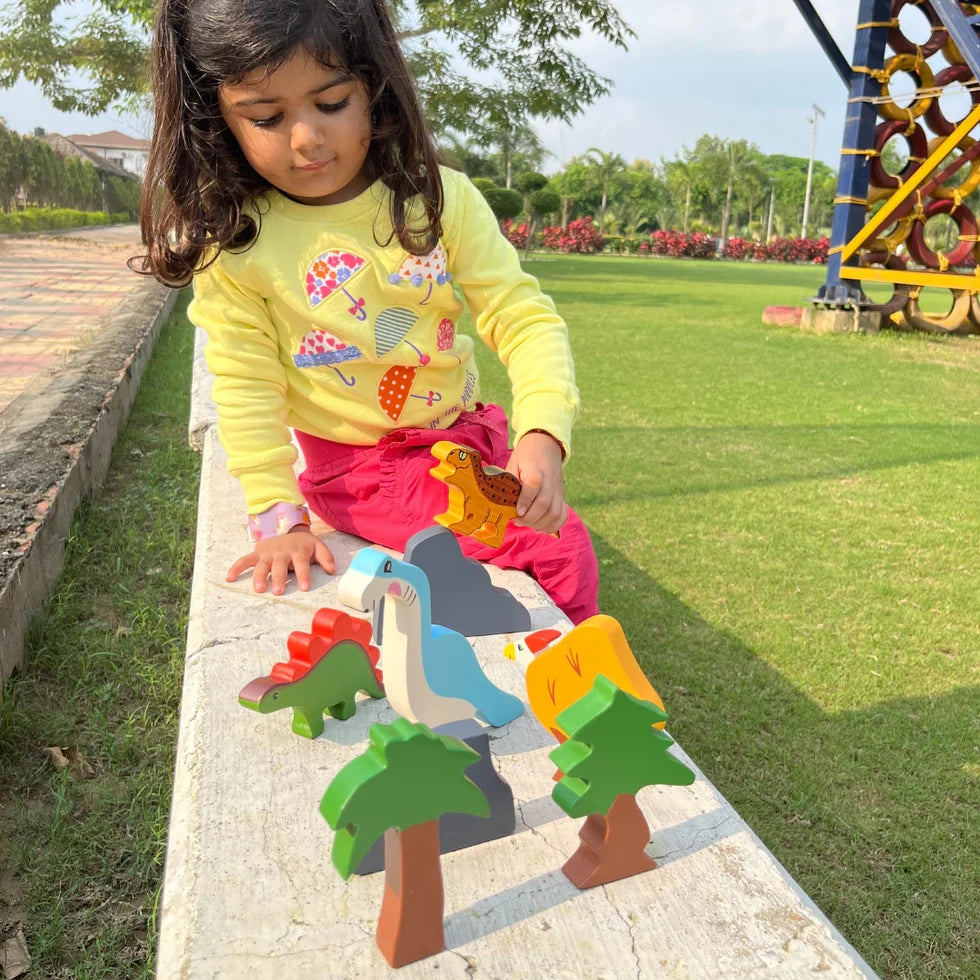 NESTA TOYS –Wooden Dinosaur Building Blocks Toy (9 Pcs) - nestatoys