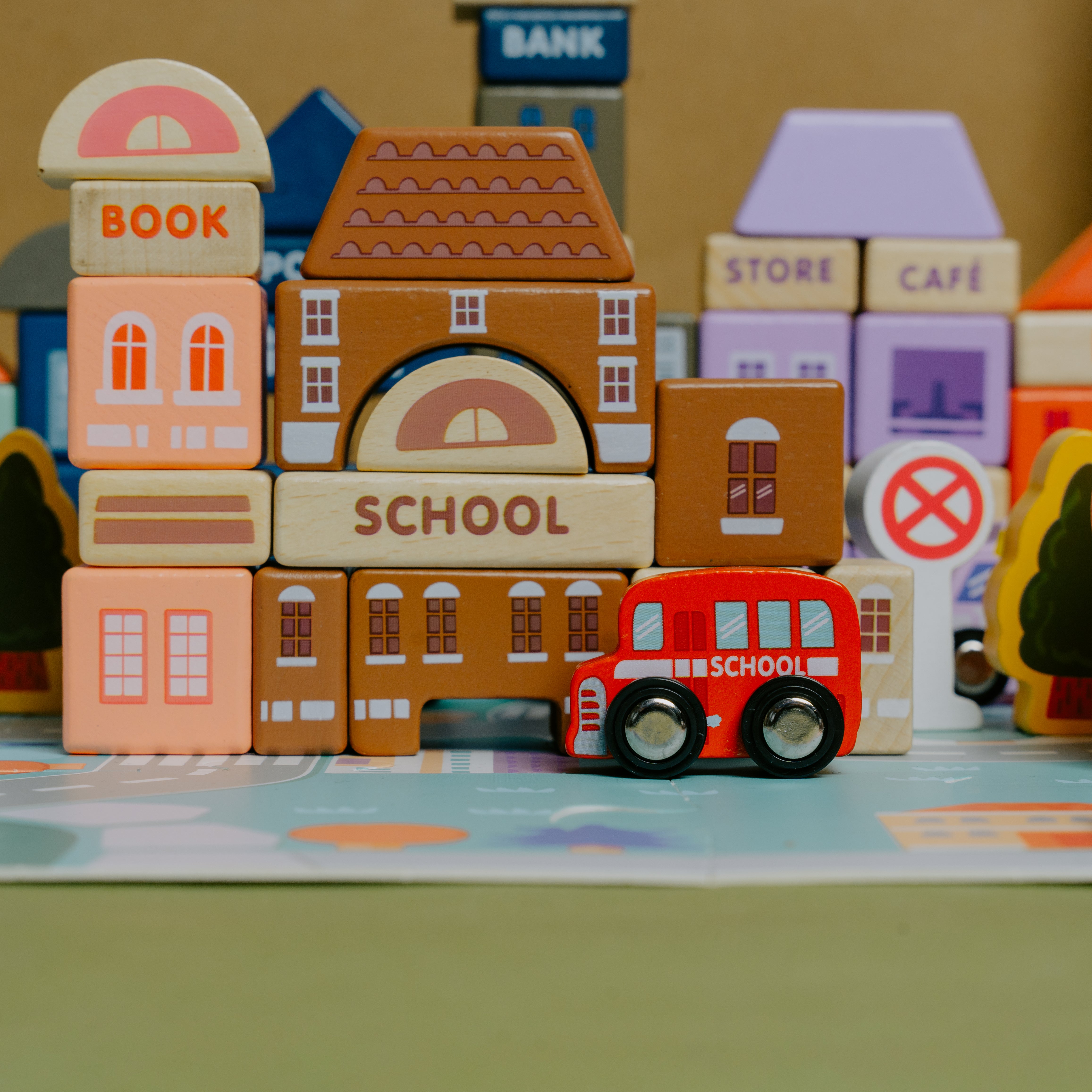 NESTA TOYS Wooden City Building Blocks Set (115 Pieces) Montessori wooden toy for kids 