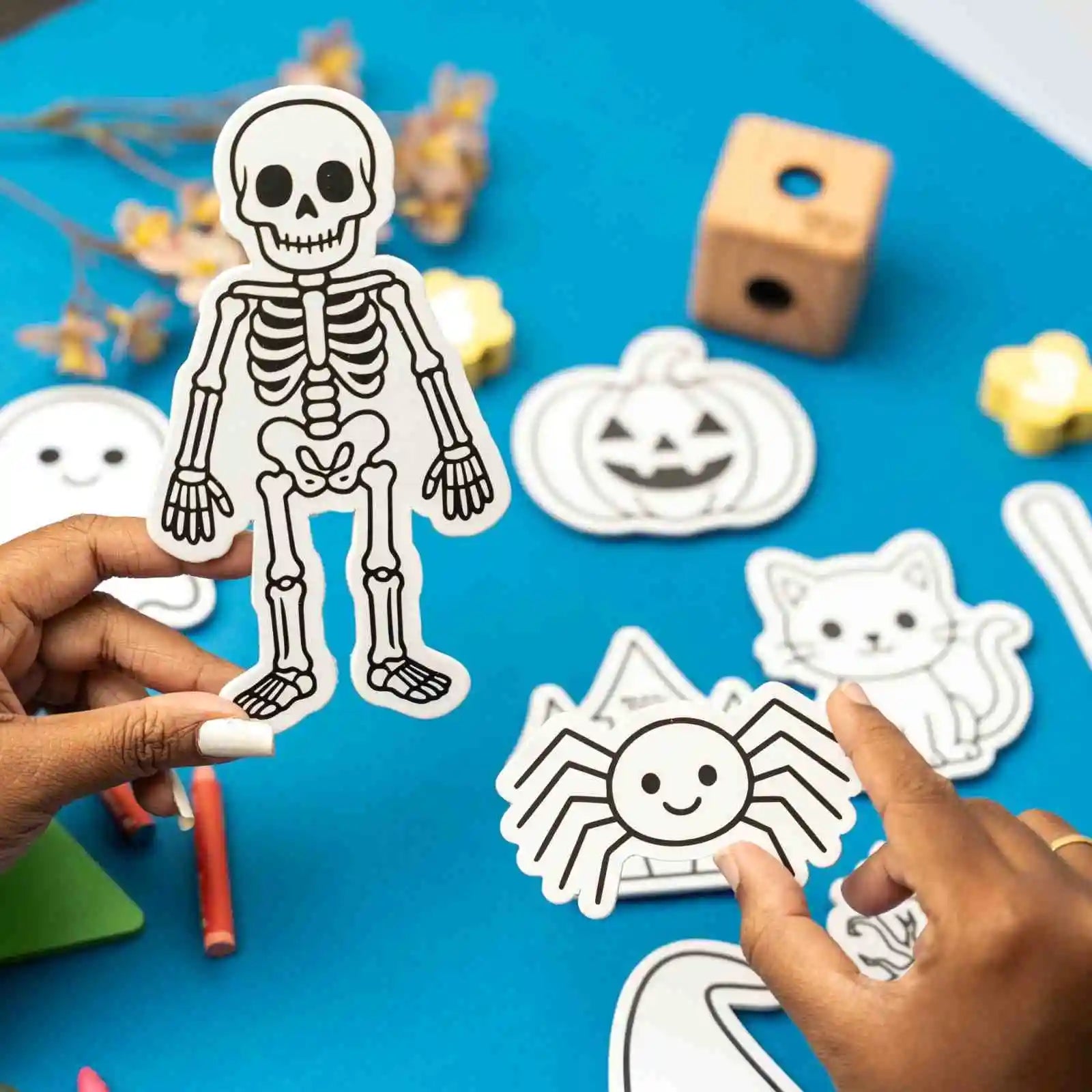 NESTA TOYS - DIY Haunted House Fridge Magnets | Mess-Free Art & Craft Activity for Girls & Boys
